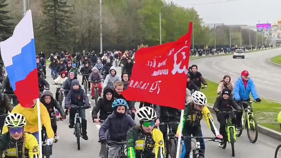"Спасибо деду за Победу!".